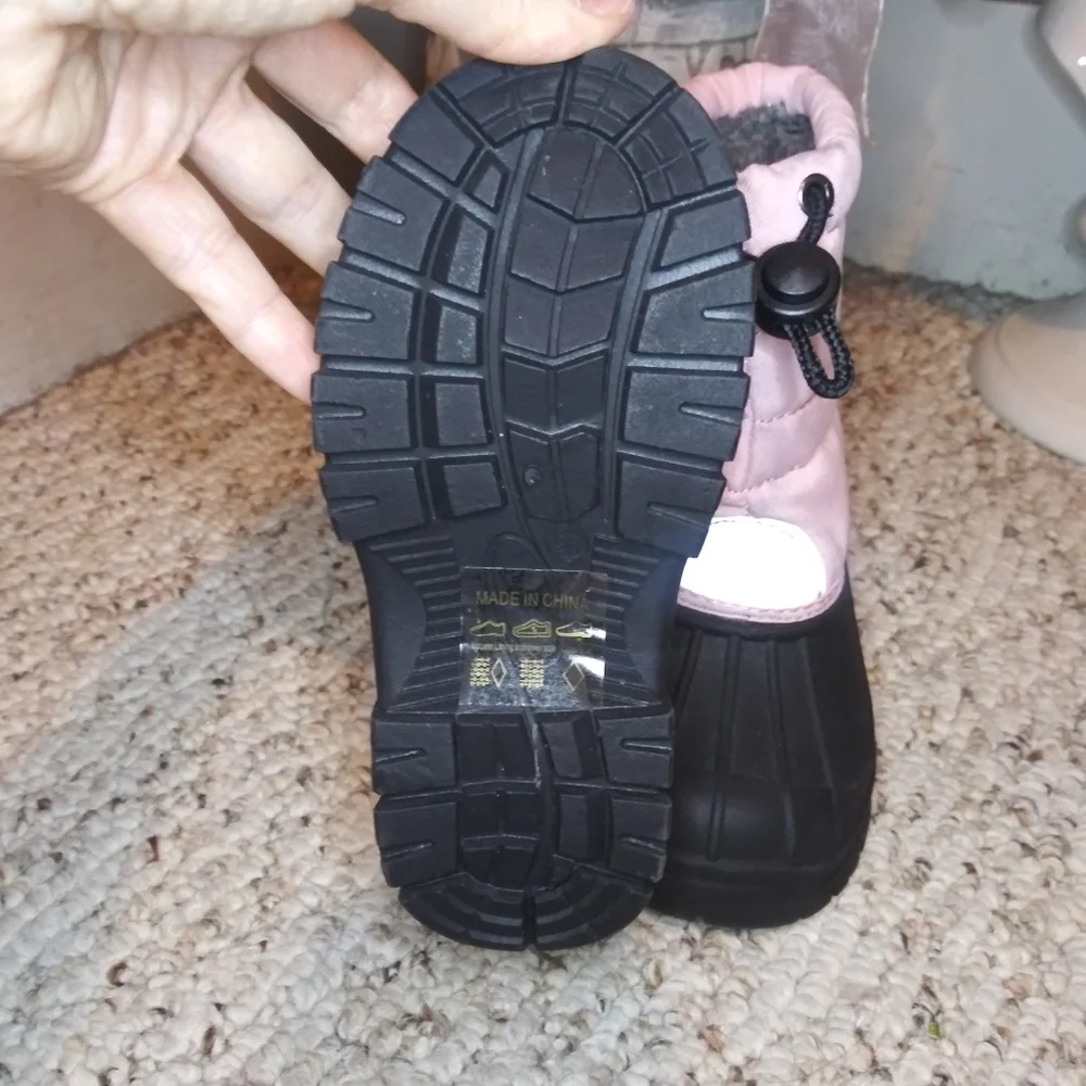 Girls Pink & Black Sherpa Lined Snow Boots